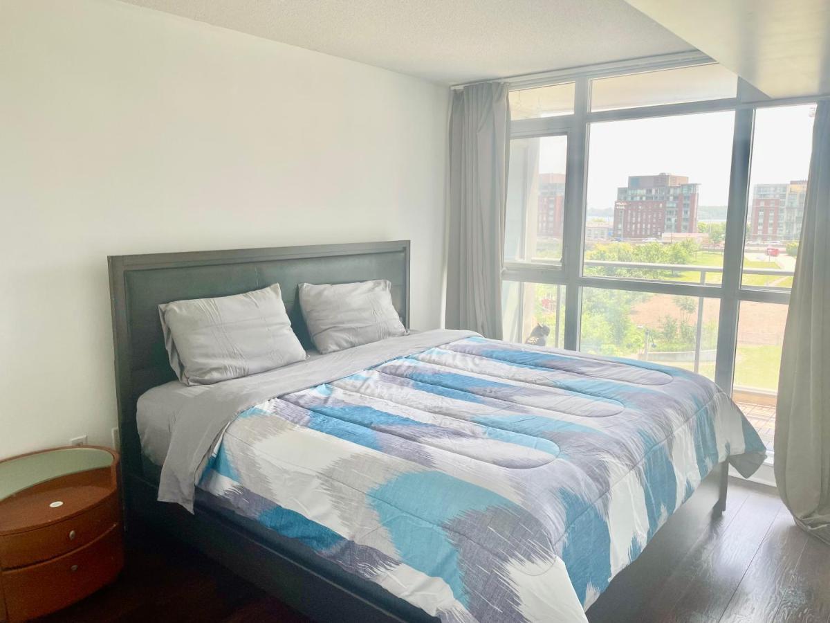 تورونتو Three Br Condo Step To Cn Tower Rogers Center With Free Parking المظهر الخارجي الصورة