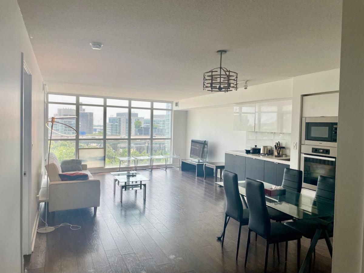 تورونتو Three Br Condo Step To Cn Tower Rogers Center With Free Parking المظهر الخارجي الصورة