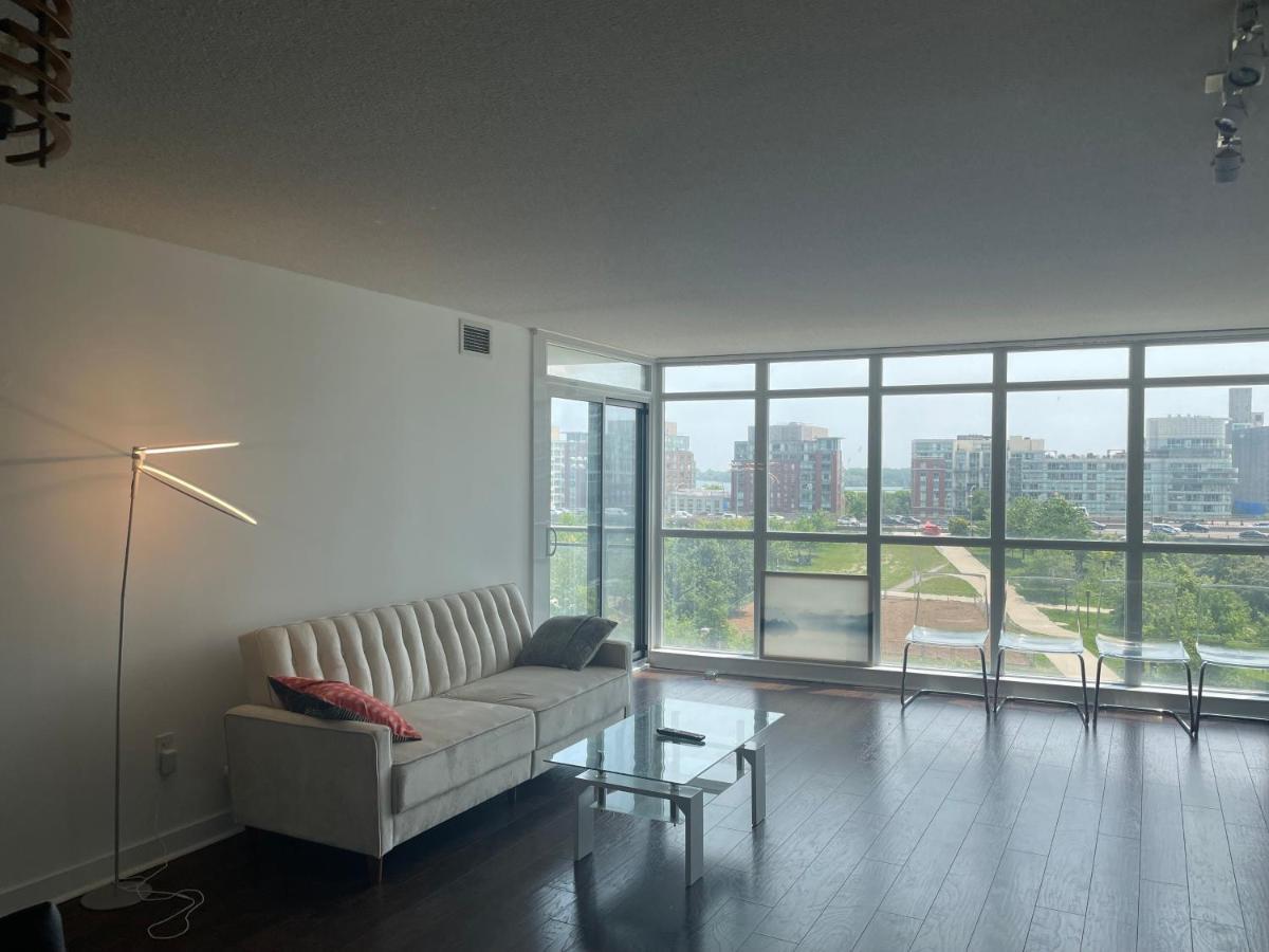 تورونتو Three Br Condo Step To Cn Tower Rogers Center With Free Parking المظهر الخارجي الصورة